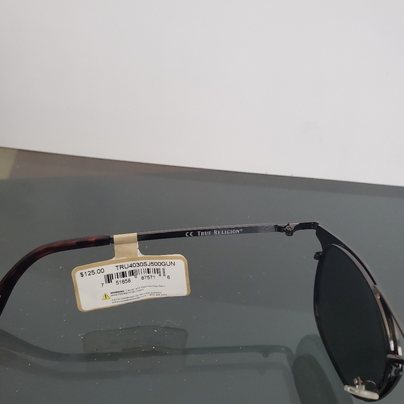 True Religion sunglasses - Picture 4 of 4